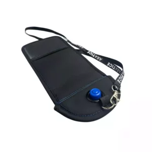 Photo du système de fermeture de la pochette, permettant d'activer la cage de Faraday et bloquer les ondes