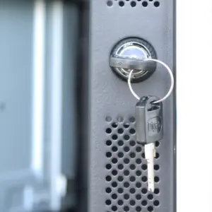 Totem vidéo double face 43''. FULL HD. 500 cd. 24h/7j. Indoor. Tactile