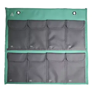 Solution murale de 8 pochettes anti-ondes grise pour créer des temps de déconnexion, à domicile ou en milieu professionnel.