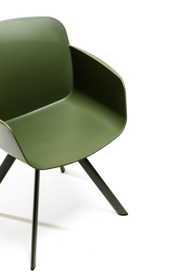 Siège coque 4 pieds tube acier elliptique